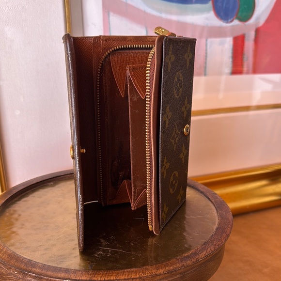 Louis Vuitton Monogram Brown Wallet - Picture 3 of 16